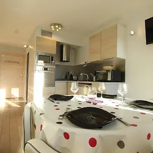 Studio , 1 Pièce, 3 Personnes - Fr-1-330e-117 Appartement